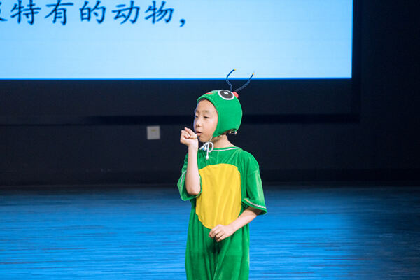 学生集会 - Grade 1& Grade 2,南通惠立学校